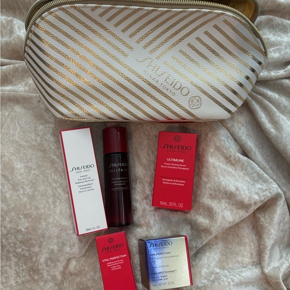 Shiseido Red and White Skincare Set with Gold Accents - Picture 1 of 6